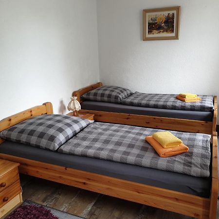 Kottmarschenke - Gaestezimmer Und Ferienwohnung Am Kottmar Ngoại thất bức ảnh